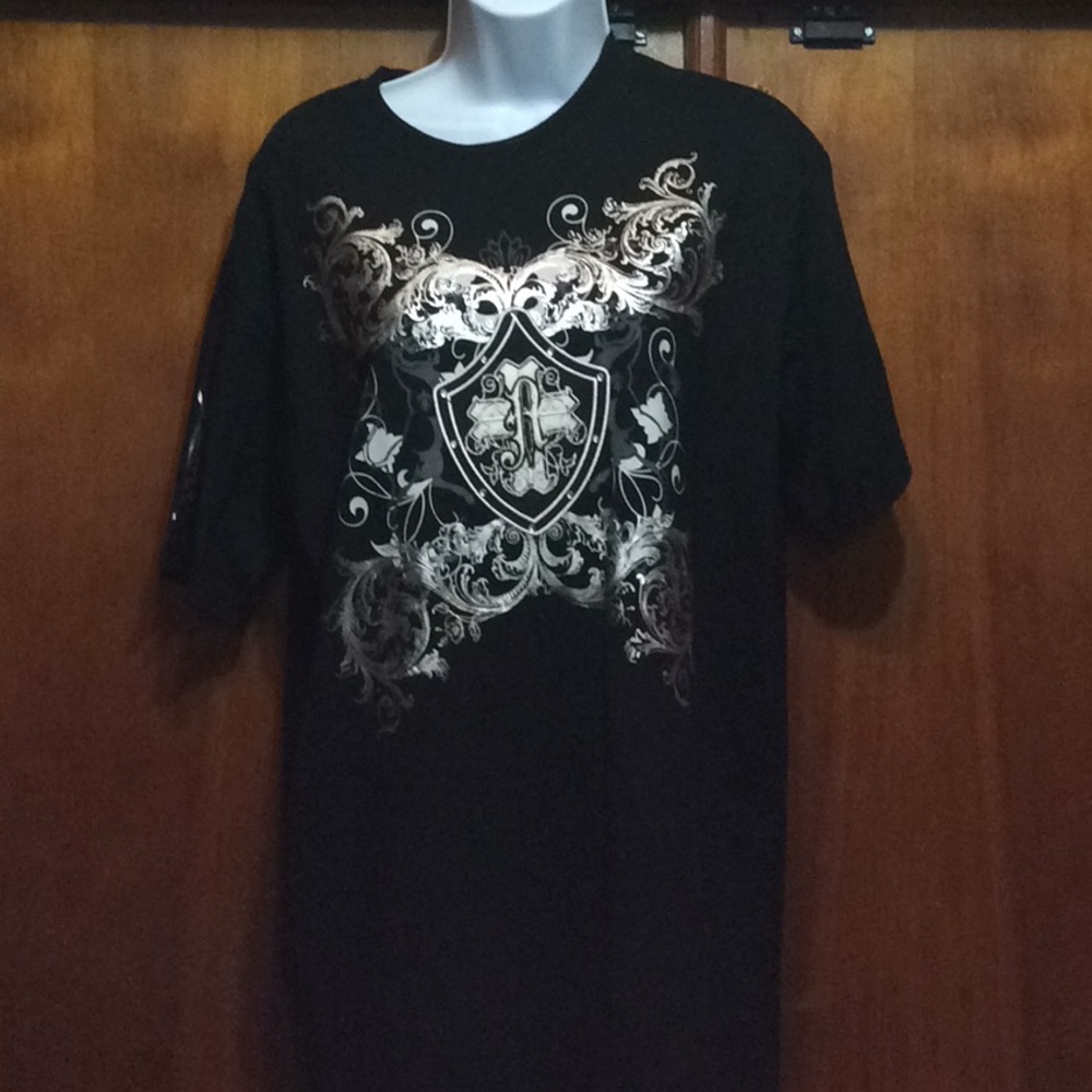 Atti t shirt